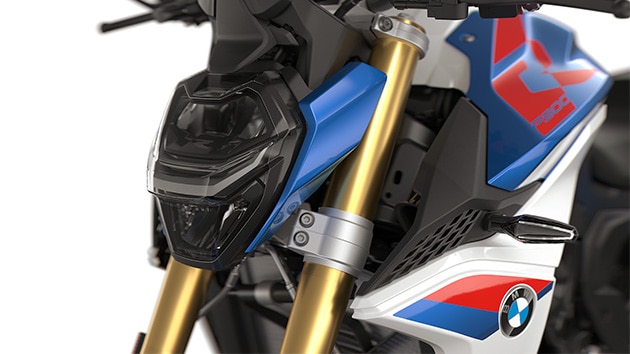 Headlight mask and trim of the F 900 R from BMW Motorrad