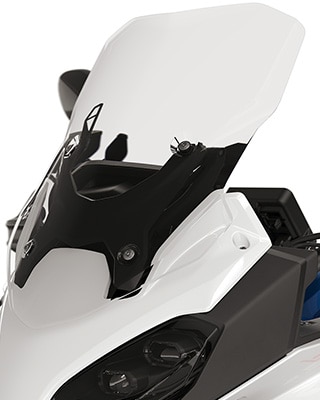 The front mask of the F 900 XR from BMW Motorrad