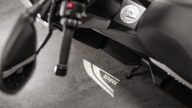 The C 400 GT from BMW Motorrad with floor lighting and logo projection