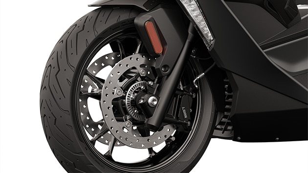 The C 400 GT from BMW Motorrad with ABS Pro